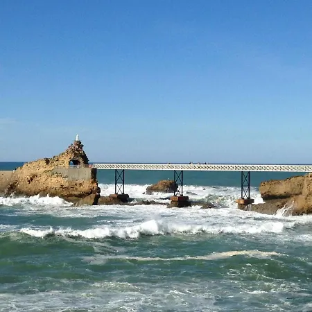 Biarritz, 2 Pieces, 4 Personnes - Fr-1-3-409