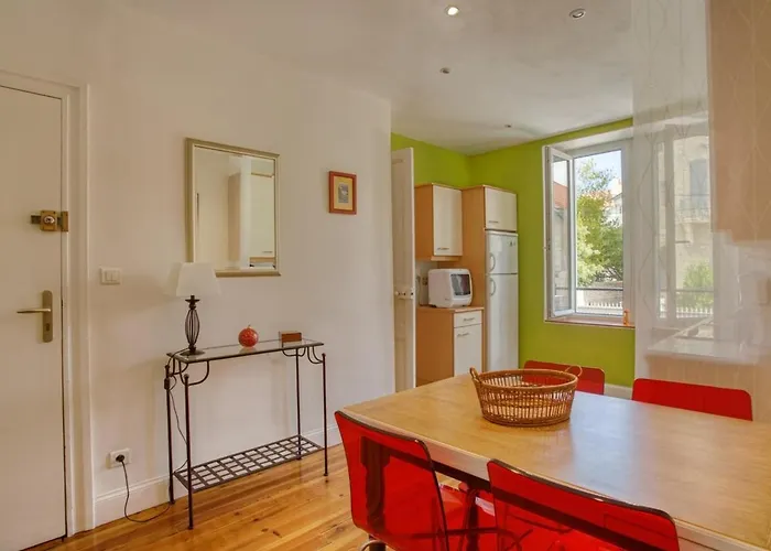 Biarritz, 2 Pieces, 4 Personnes - Fr-1-3-409