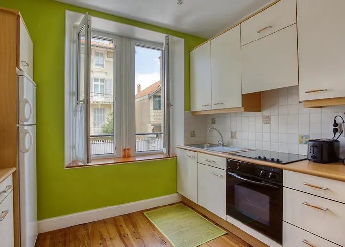 Biarritz, 2 Pieces, 4 Personnes - Fr-1-3-409